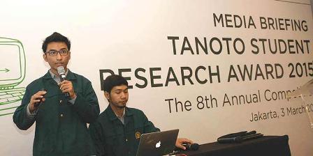 Terinspirasi Don't Give Up without a Fight-nya Sukanto Tanoto